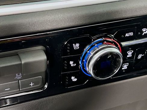 New 2026 GMC Sierra 1500 SLT w/ SLT Premium Plus Package image 18