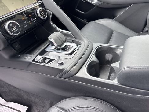 Certified 2023 Jaguar E-PACE SE AWD/4WD image 19