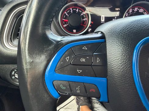 Used 2016 Dodge Challenger SXT RWD image 18