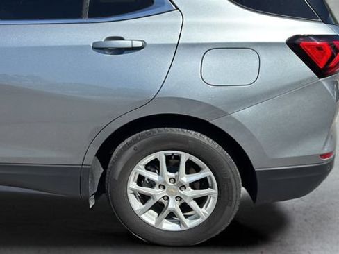 Used 2024 Chevrolet Equinox LT FWD image 35