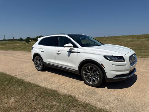 Used 2021 Lincoln Nautilus Reserve w/ Equipment Group 201A FWD image 13