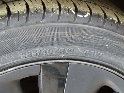 Used 2022 Tesla Model S Base image 38