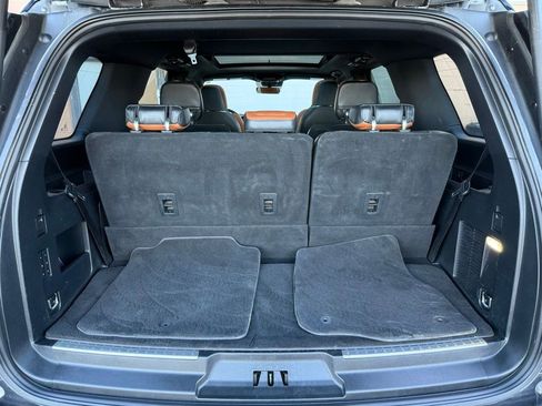 Used 2019 Lincoln Navigator Reserve image 19