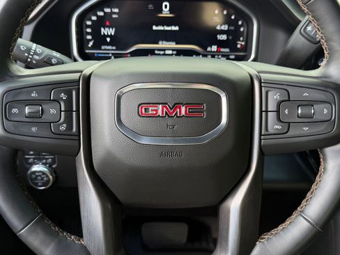 Used 2024 GMC Sierra 2500 AT4 w/ AT4 Premium Plus Package AWD/4WD image 9