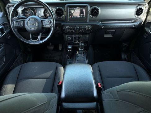 Used 2022 Jeep Wrangler Unlimited Sport image 17