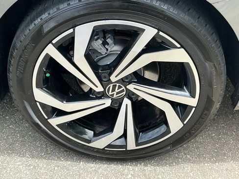 Used 2025 Volkswagen Jetta SEL FWD image 10