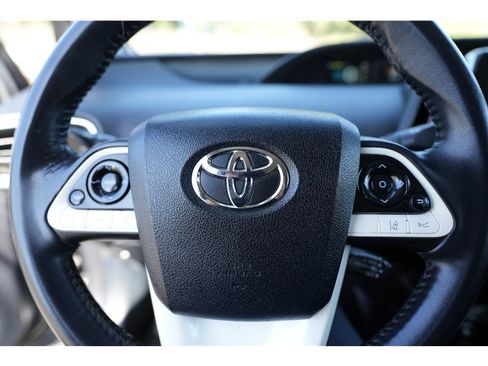 Used 2017 Toyota Prius Prime Premium w/ Carpet Mat Package FWD image 18
