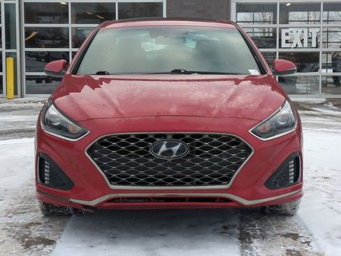 Used 2018 Hyundai Sonata Limited w/ Cargo Package image 10