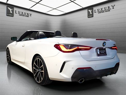 Used 2021 BMW 430i Convertible image 9