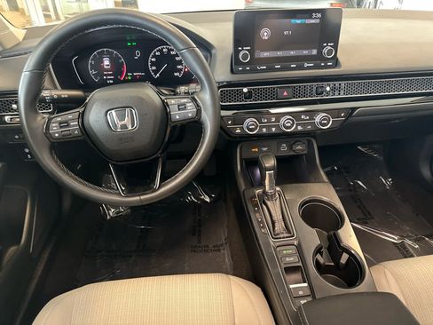 Used 2023 Honda Civic EX image 13