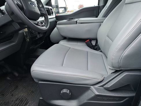Used 2025 Ford F350 XL w/ XL Chrome Package AWD/4WD image 13
