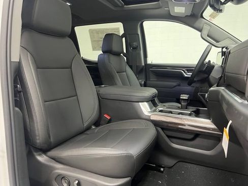 New 2026 Chevrolet Silverado 1500 LTZ w/ LTZ Premium Package AWD/4WD image 23
