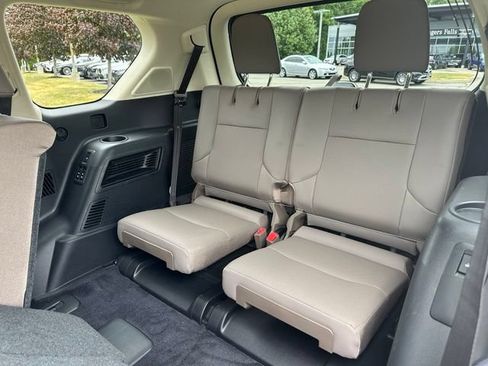 Used 2022 Lexus GX 460 Premium w/ Premium Plus Package AWD/4WD image 27