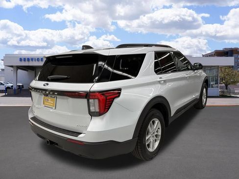 Certified 2026 Ford Explorer Active AWD/4WD image 3