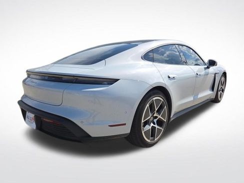 Used 2025 Porsche Taycan RWD image 8