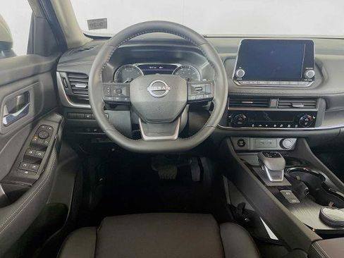 Certified 2026 Nissan Rogue SV w/ SV Premium Package image 22