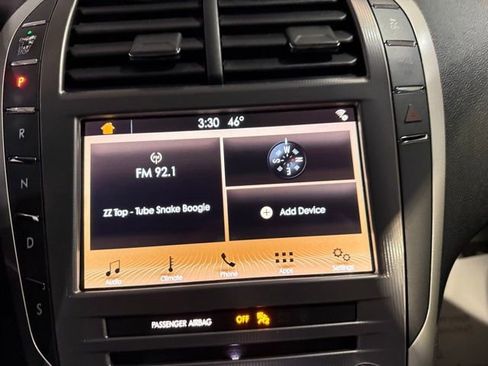 Used 2018 Lincoln MKZ Premiere image 21