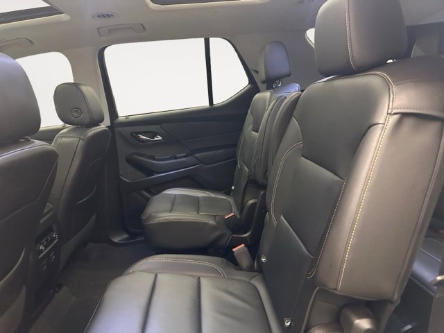 Used 2021 Chevrolet Traverse LT w/ LT Premium Package FWD image 14