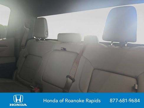 Used 2025 GMC Sierra 1500 SLT RWD image 16