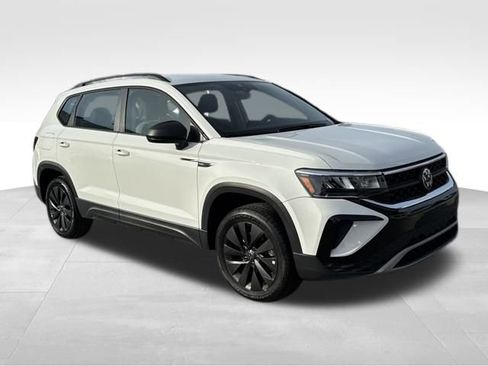 Used 2024 Volkswagen Taos S image 7