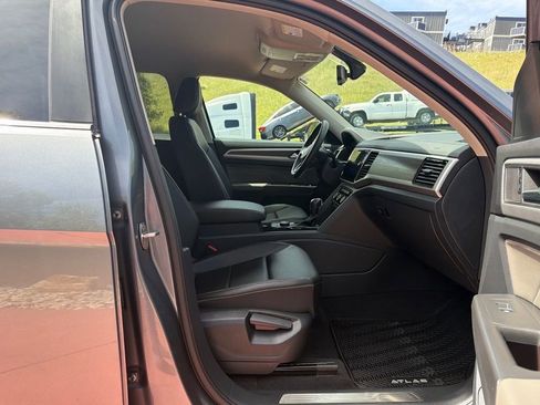 Used 2023 Volkswagen Atlas SE w/ Black Wheel Package AWD/4WD image 35