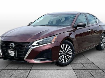 Used 2024 Nissan Altima 2.5 SV