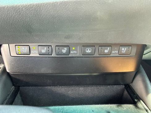 Used 2024 Lexus ES 300h Ultra Luxury w/ Accessory Package (Z2) FWD image 10
