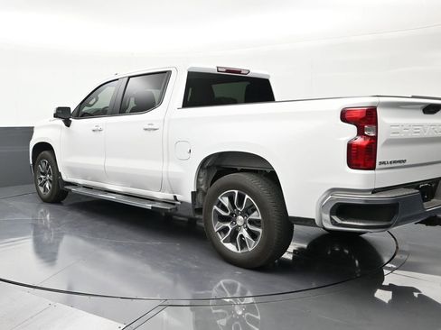 Used 2025 Chevrolet Silverado 1500 LT RWD image 3