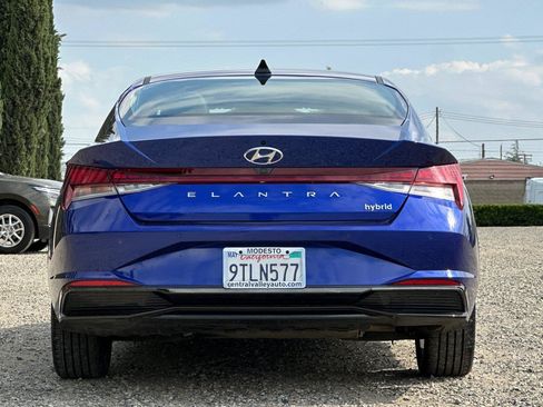 Used 2023 Hyundai Elantra Limited FWD image 4