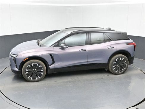 New 2026 Chevrolet Blazer EV RS image 19