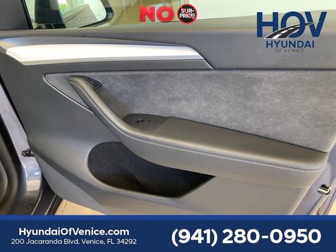Used 2022 Tesla Model Y Performance AWD/4WD image 49
