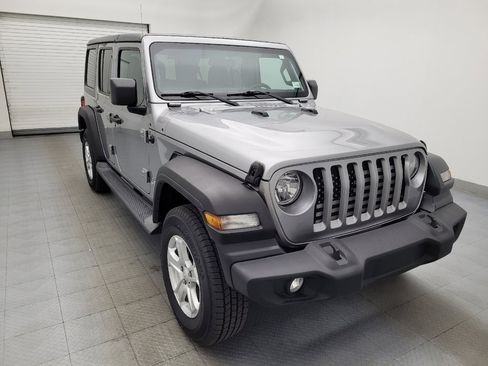 Used 2018 Jeep Wrangler Unlimited Sport S image 13
