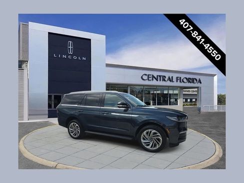 New 2026 Lincoln Navigator Premiere AWD/4WD image 1