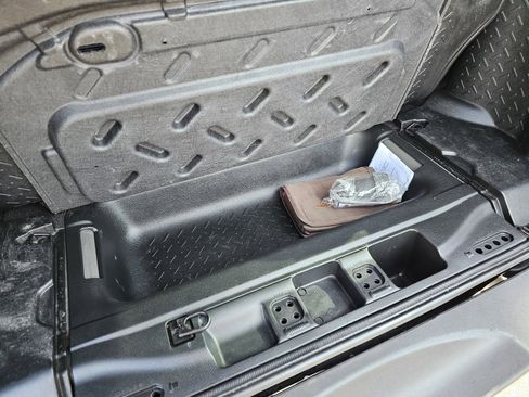 Used 2018 Jeep Wrangler Unlimited Sport S image 9