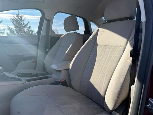 Used 2017 Ford Focus SE image 13