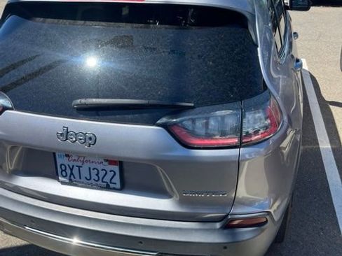 Used 2019 Jeep Cherokee Limited AWD/4WD image 10