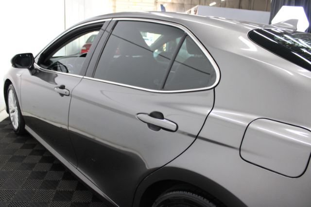 Used 2019 Toyota Camry XLE FWD image 8