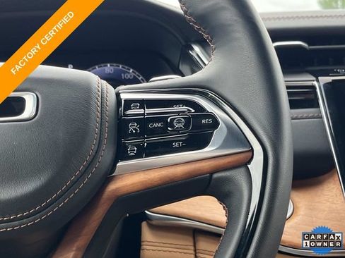 Used 2023 Jeep Grand Cherokee L Summit AWD/4WD image 39