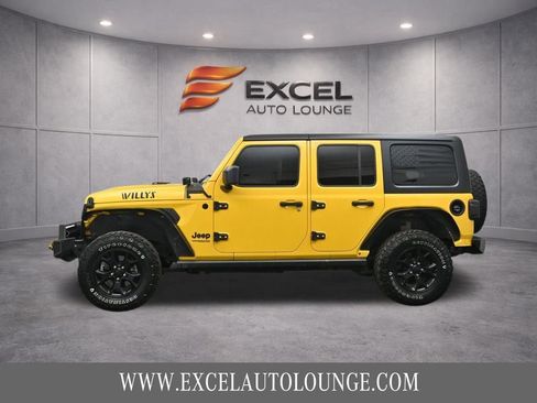 Used 2021 Jeep Wrangler Unlimited Sport AWD/4WD image 3