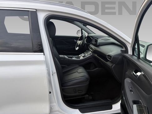 Used 2023 Hyundai Santa Fe SEL w/ Premium Package image 9