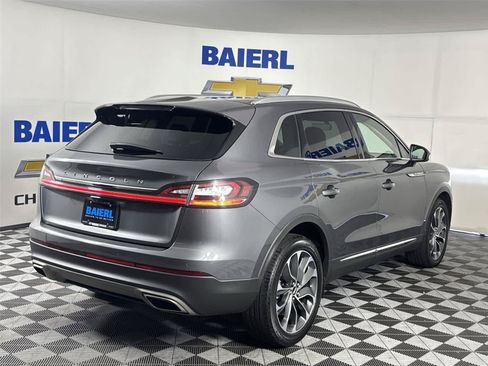 Used 2022 Lincoln Nautilus Reserve AWD/4WD image 5