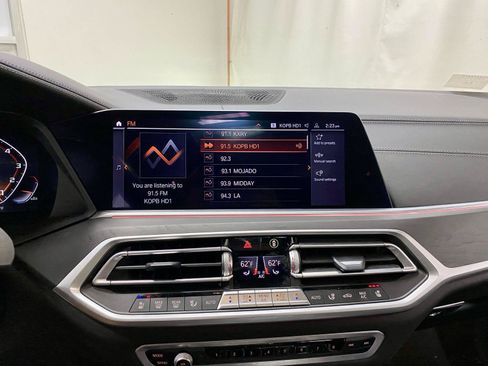 Used 2021 BMW X7 M50i w/ Executive Package AWD/4WD image 32