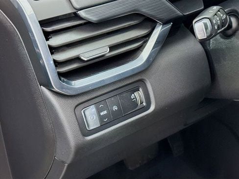 Used 2024 GMC Acadia Elevation w/ Black Edition image 12