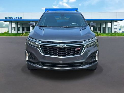 Used 2023 Chevrolet Equinox RS w/ RS Leather Package AWD/4WD image 2