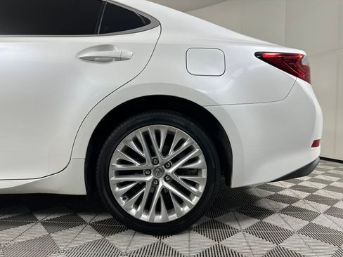 Used 2013 Lexus ES 350 w/ Luxury Pkg image 27