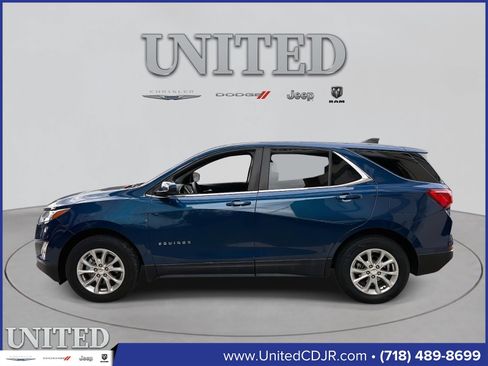 Used 2021 Chevrolet Equinox LT image 3