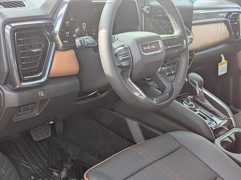 New 2026 GMC Canyon AT4 AWD/4WD image 3