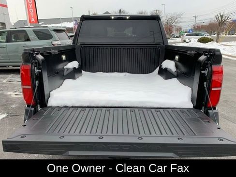 Used 2025 Toyota Tacoma SR5 image 8