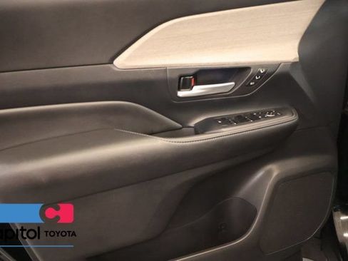 Certified 2024 Toyota Grand Highlander AWD Hybrid image 10