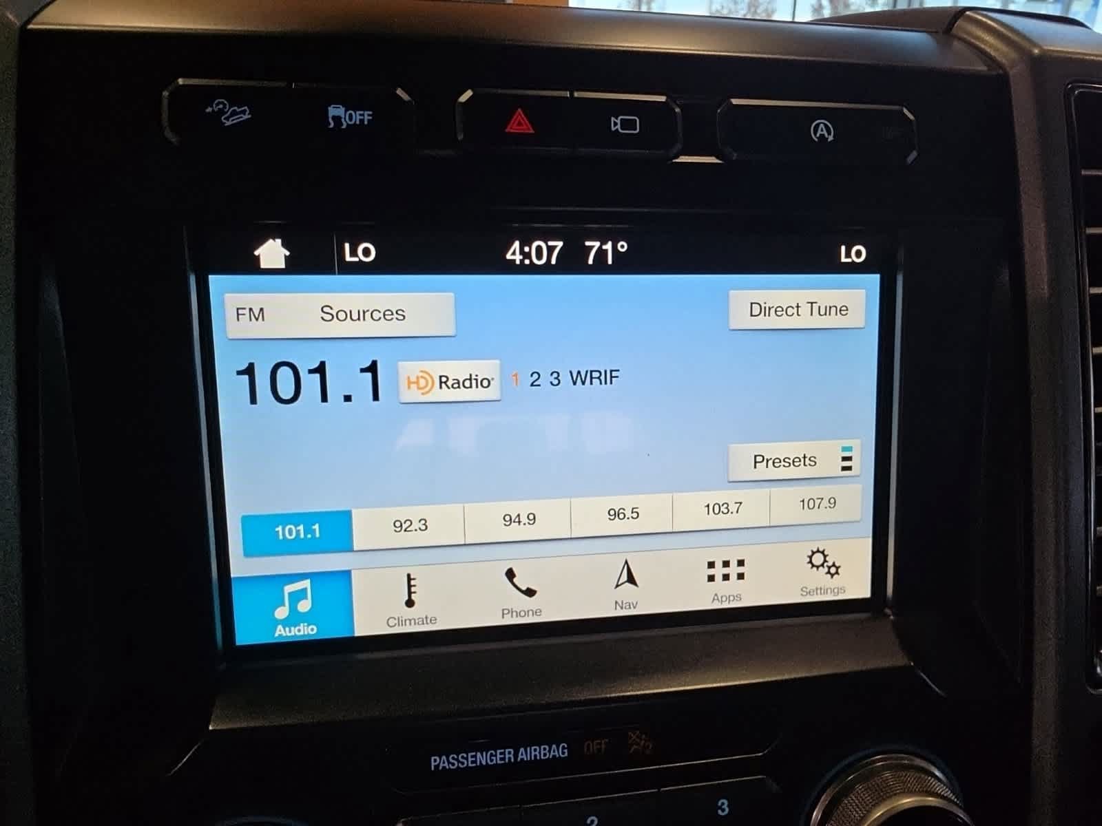 Used 2018 Ford F150 Raptor w/ Equipment Group 802A Luxury AWD/4WD image 37